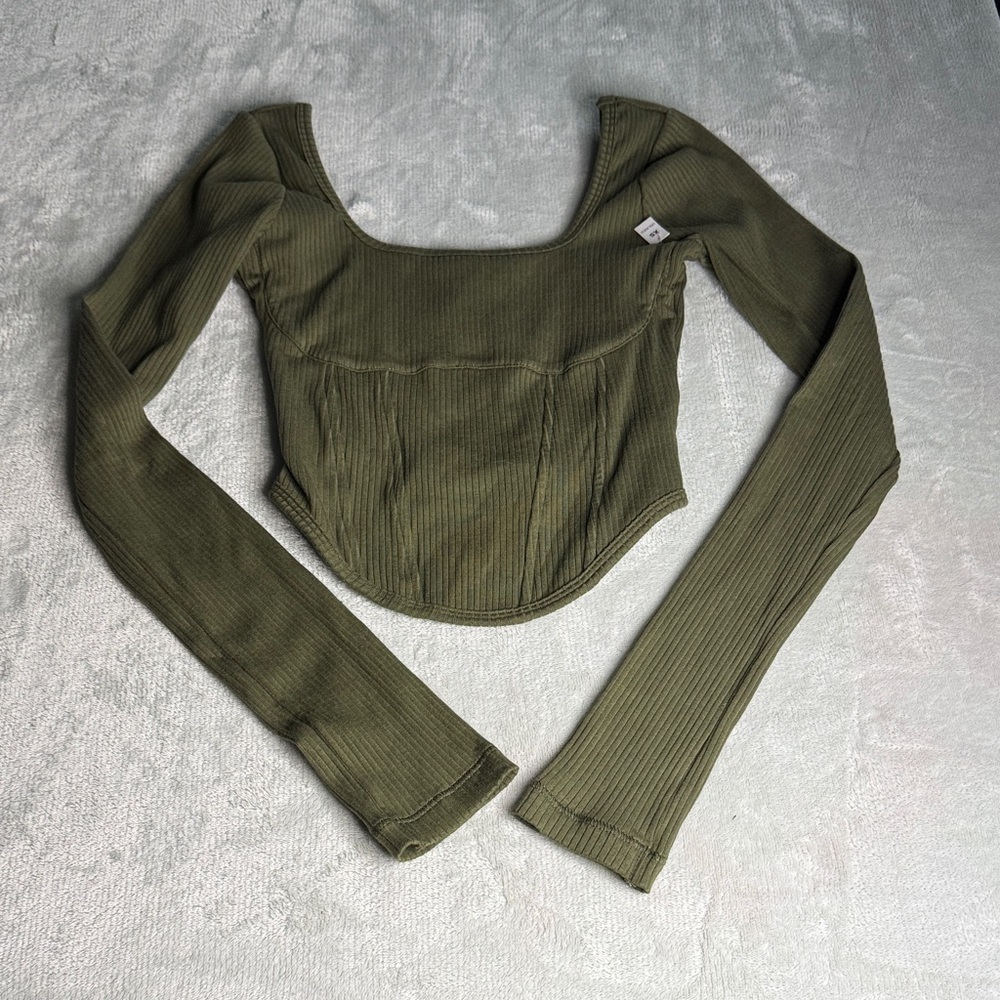 PINK Victoria's Secret Olive Long Sleeve Ribbed Crop Top